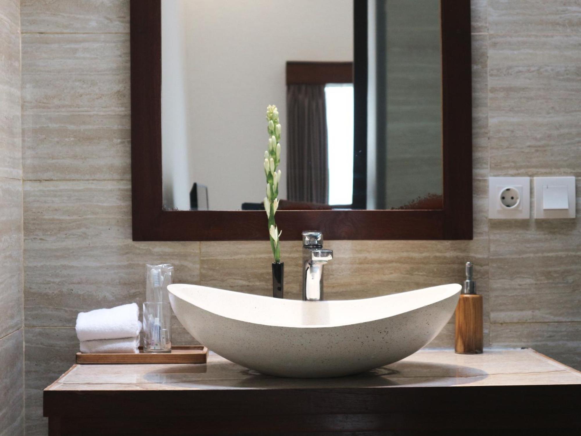 Villa Sinergi 2Br Tranquil Villa In Seminyak 外观 照片